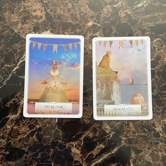 Wisdom of the Oracle Cards - Picture 5 of 8